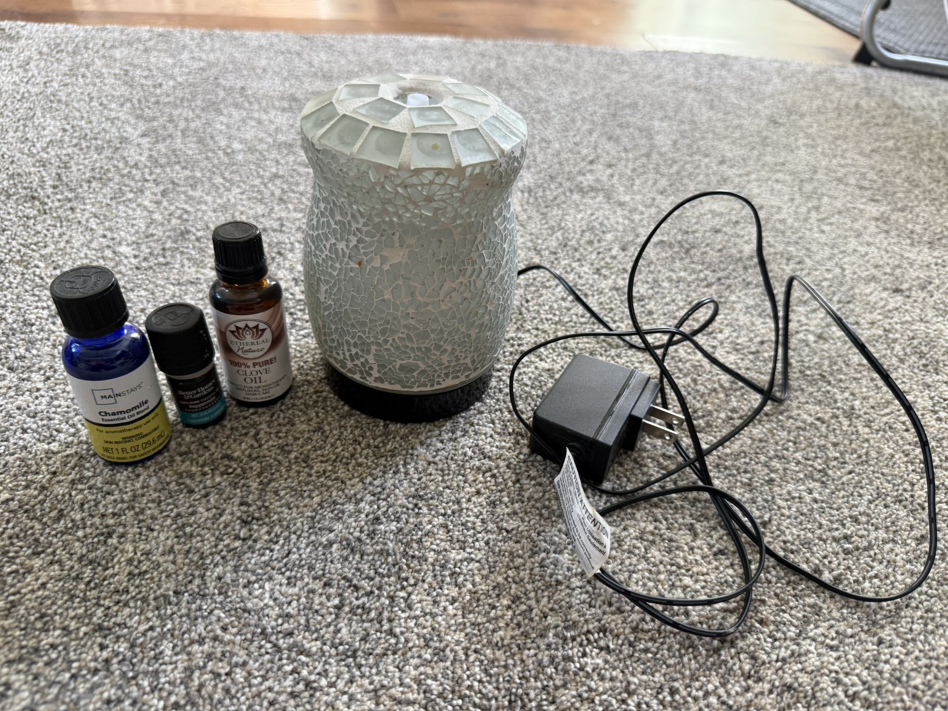 Air Diffuser And Oils