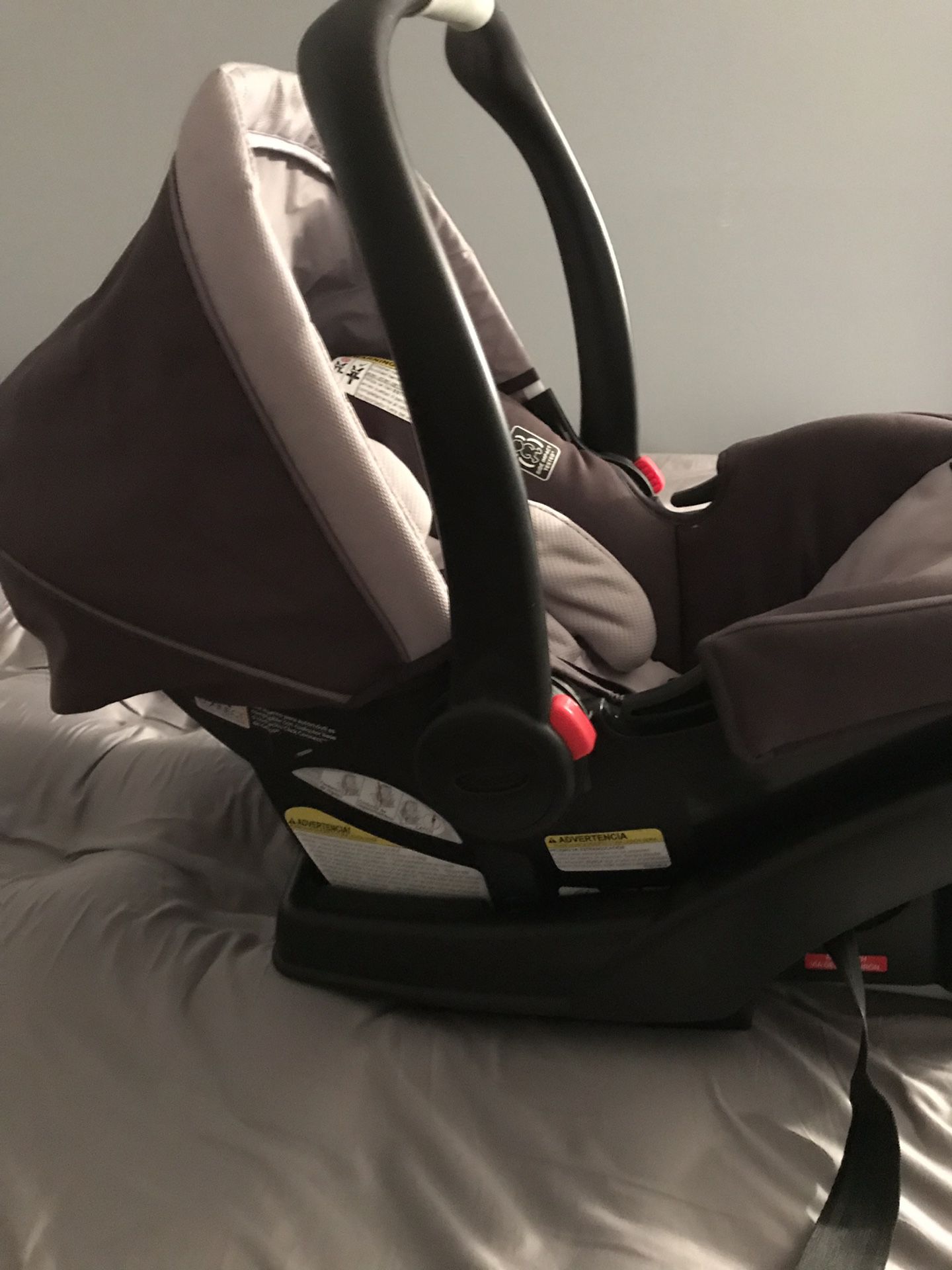 Graco snugride 35 infant car seat