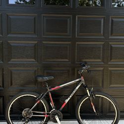 Trek 820 Singletrack Series Mountain Bike 26”