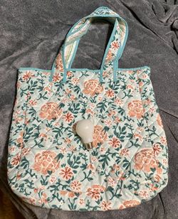Large Quilted Fabric Floral Tote Bag - New Without Tags