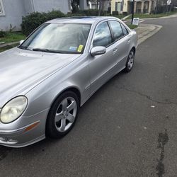 Mercedes Benz E Class 2005 