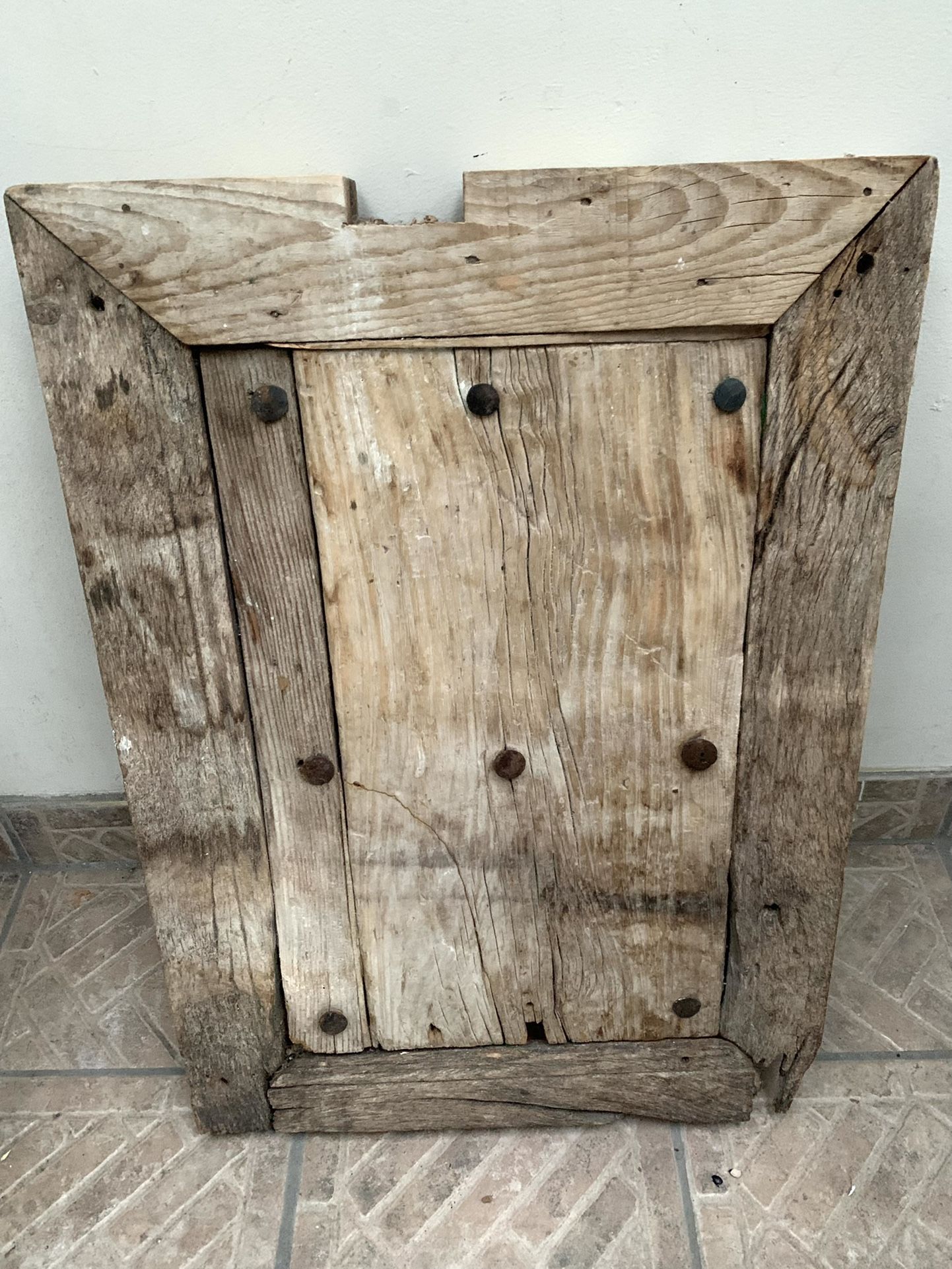 The Dictionary Of Furniture 3 Volumes)