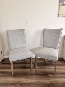Accent Chairs