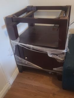 FREE Moving  must be gone by 6-27 Solid wood bar height dinette table