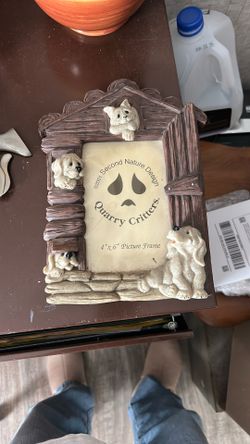 Resin Dog Frame, 9”x 7”. 