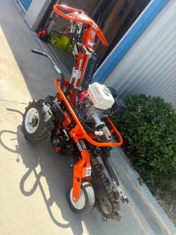 Barreto 712 self Propelled Hydraulic Trencher