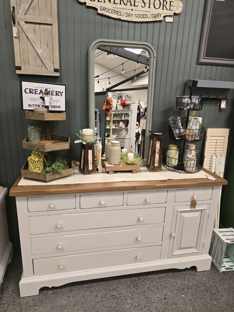 Refinished Dresser / Buffet off-white
