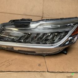 Left Headlight Honda Accord Touring 2016-17