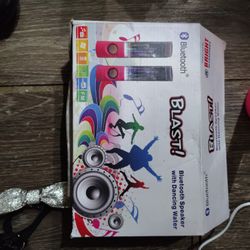 Blooth Speaker With Dancing Water $$40.00