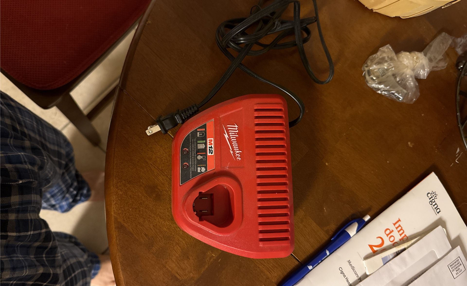 Milwaukee M12 Charger