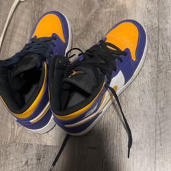 jordan 1 mid lakers