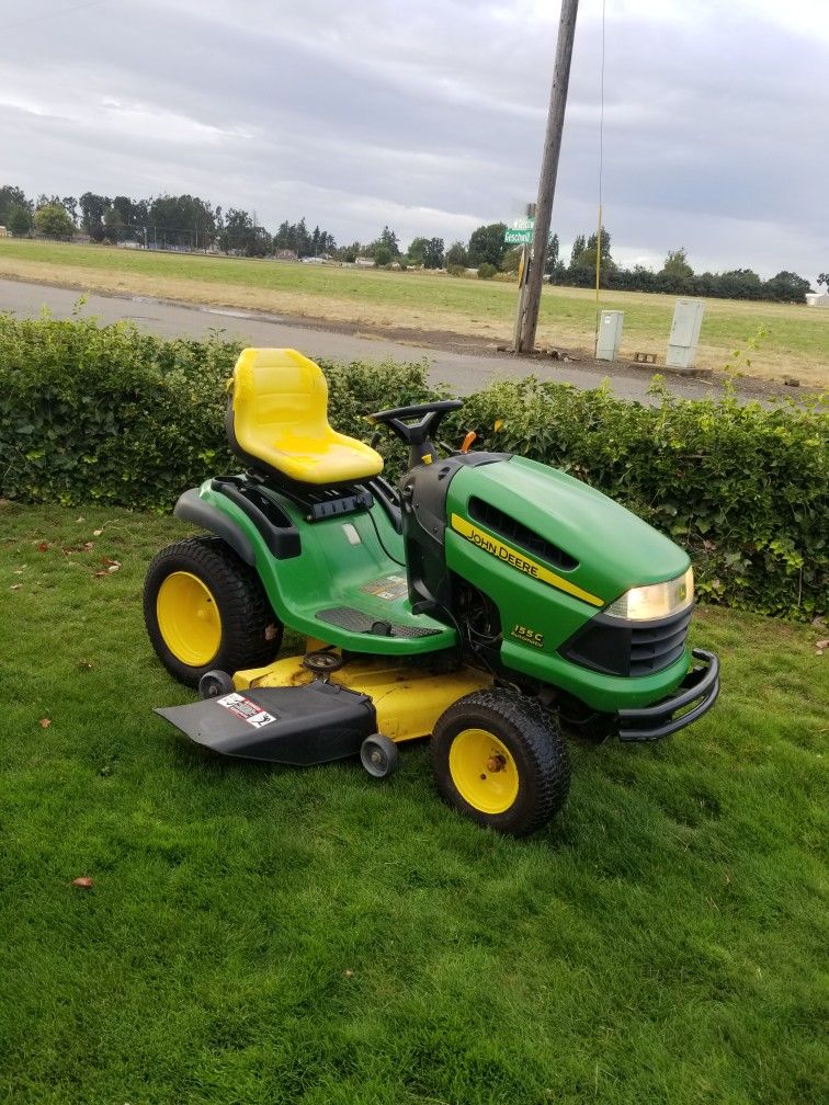 John deere 155c Riding lawn Mower