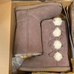 Koolaburra By Ugg  - Size 9