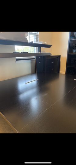 7 Pcs - Queen Bedroom Set from Rooms To Go