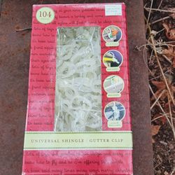 Gutter Clips for Holiday lights 104 Pieces