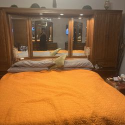 King Thomasville Armoire Mirrored Headboard Set With Matching Dresser