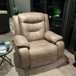 Custom Made Southern Motion Power Recliner  $700