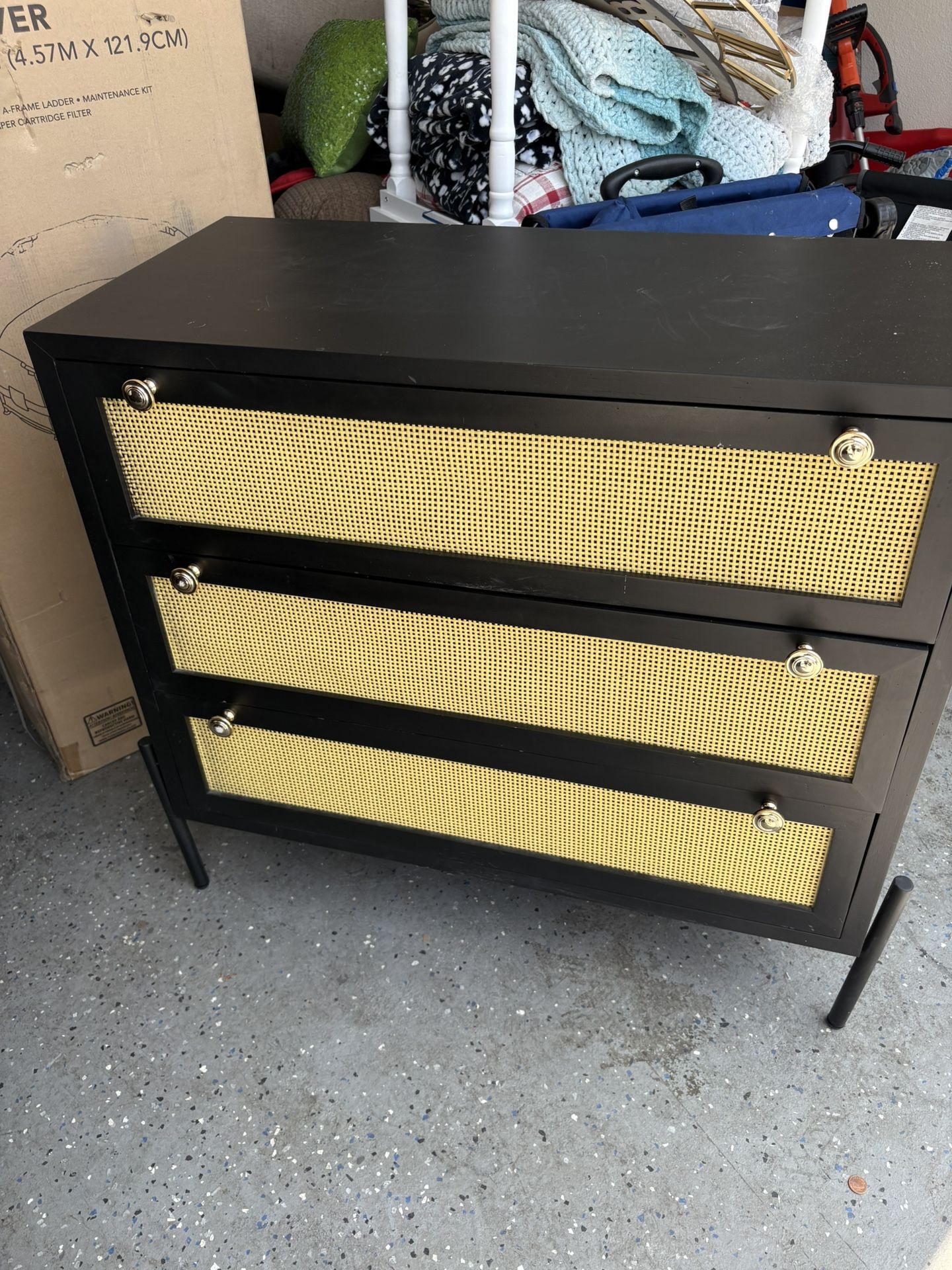 Dresser
