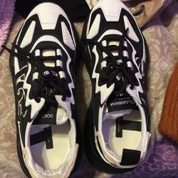 heyy selling my dolce & gabbana