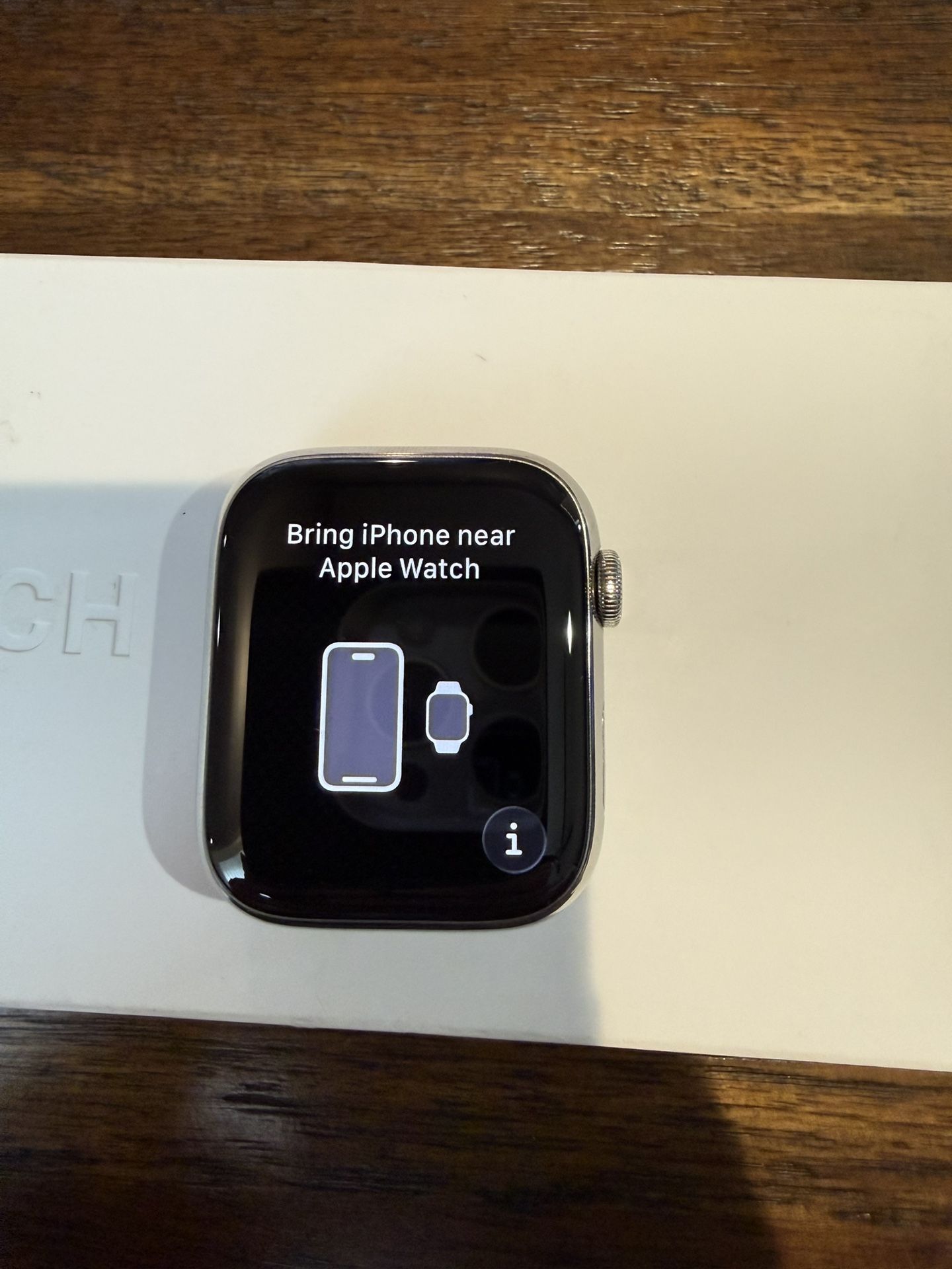 Apple Watch 9 Stainless Steel Silver Unlocked