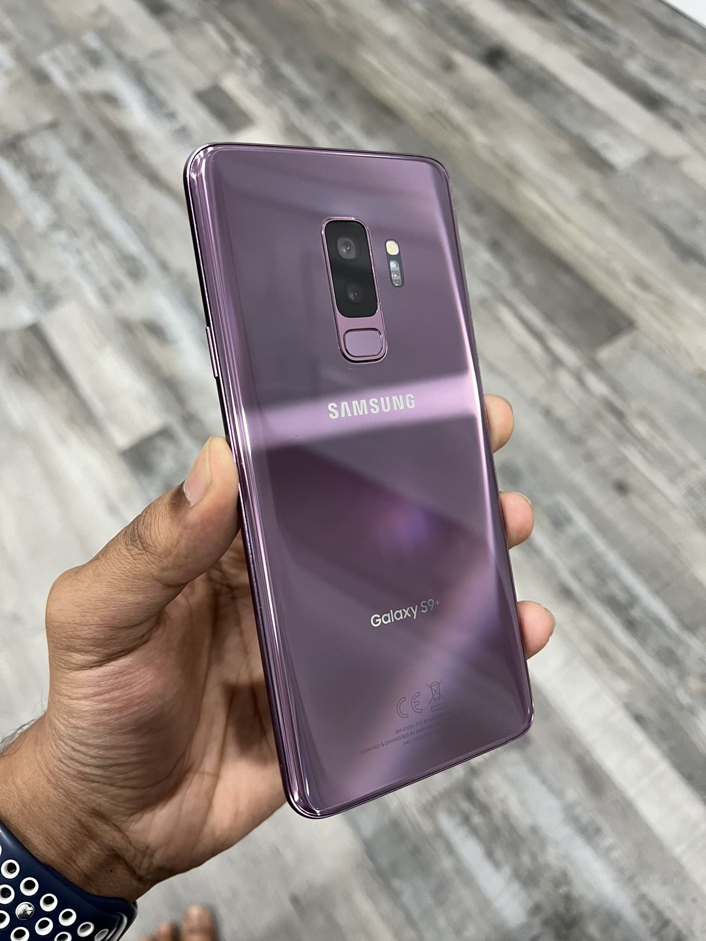 Samsung Galaxy S9 Plus, Unlocked, Purple, Good Condition, Clean