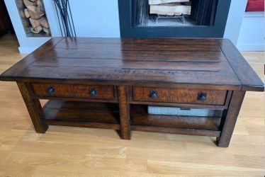 Coffee table, Table - Pottery Barn Estate Sale
