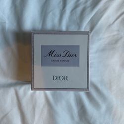 NIB Miss Dior Eau De Perfume