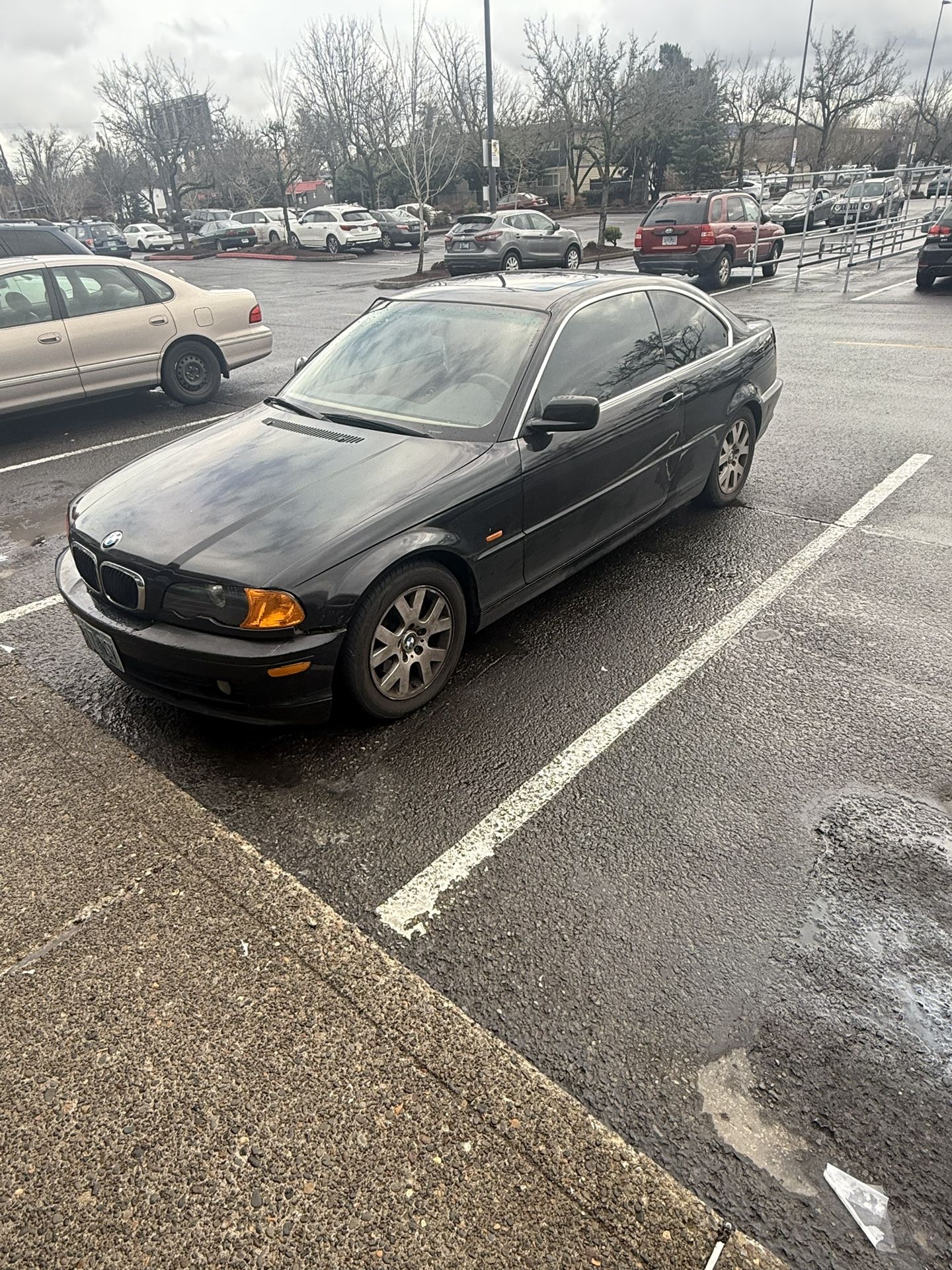 2000 BMW 323