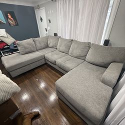 Sectional couch