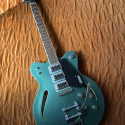 Gretsch Electric Guitar Model G5622T