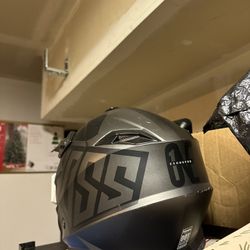 Voss Helmet 