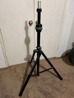 Speaker stand