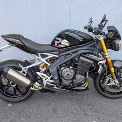 2022 Triumph Speed Triple RS