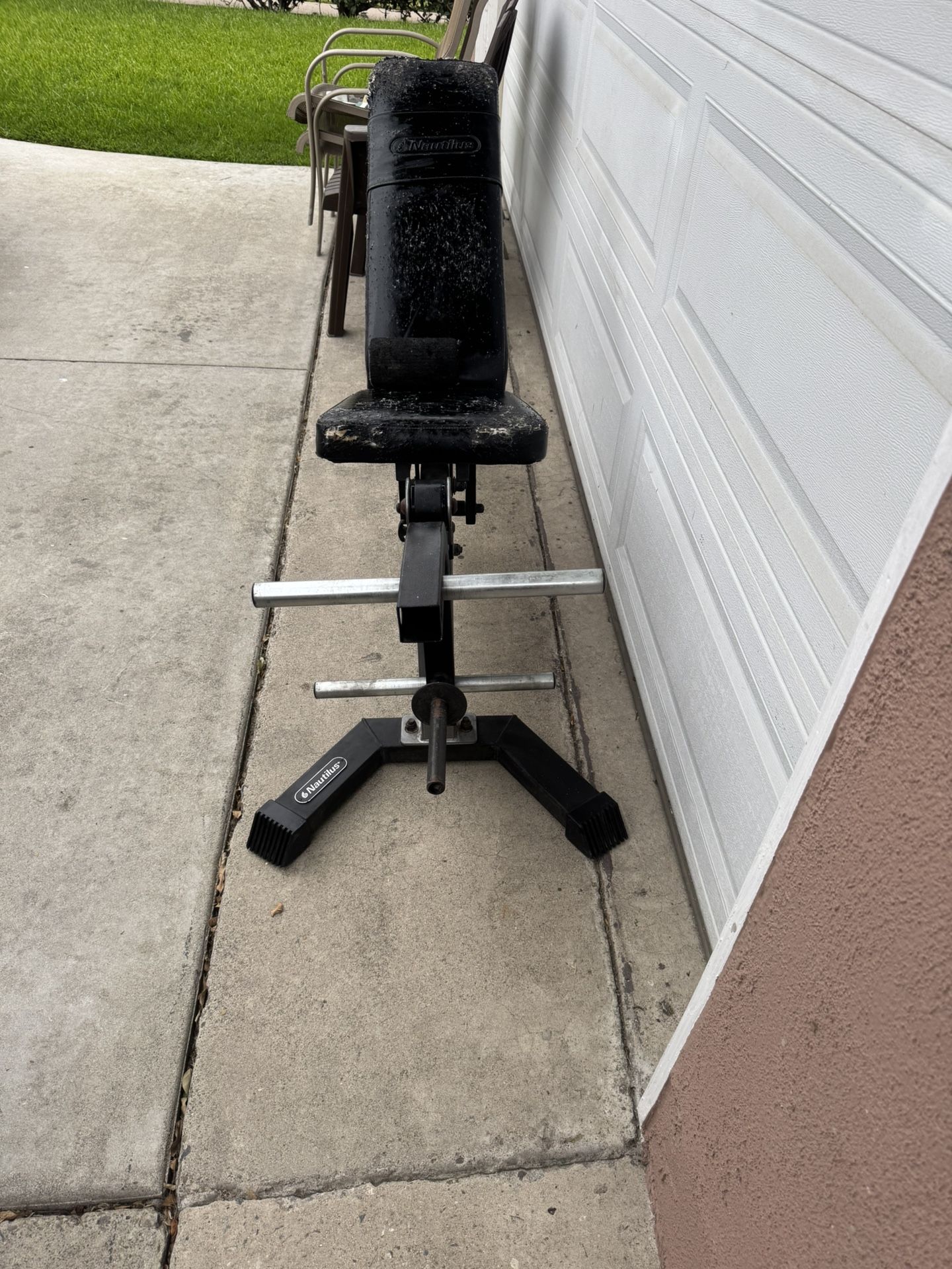 Nautilus Weight Bench