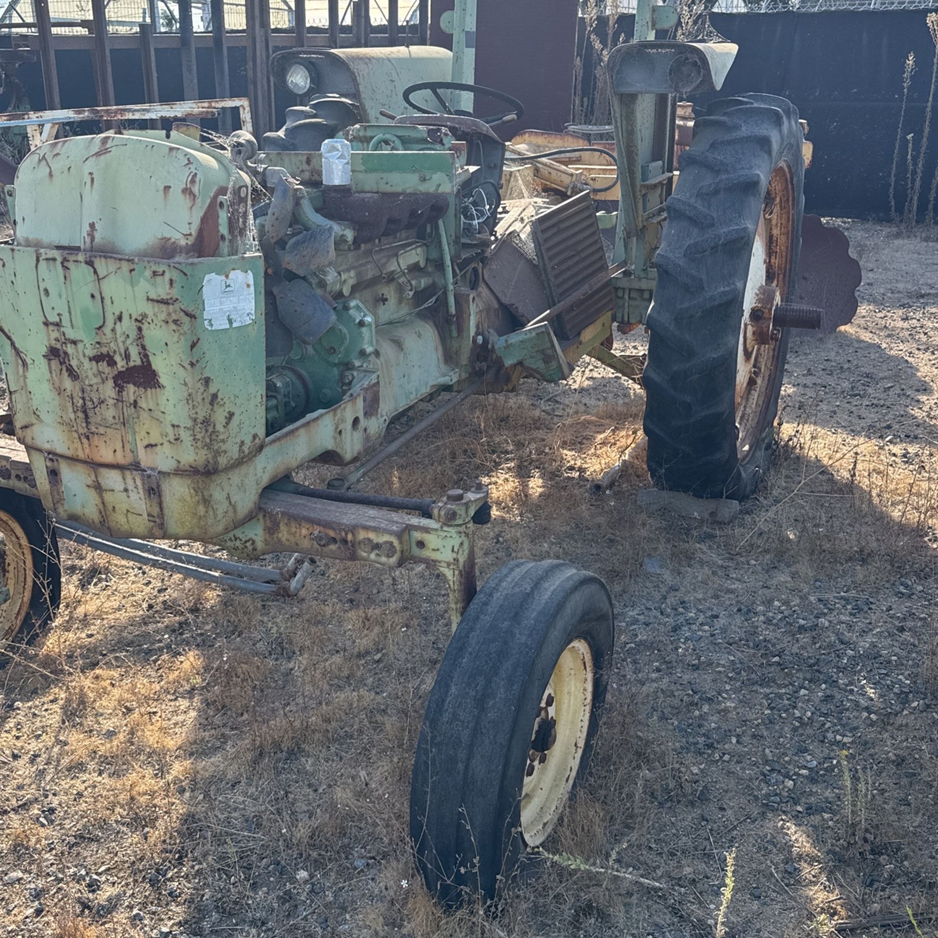 John Deere 2640
