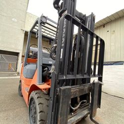 Toyota forklift for sale, cheap price