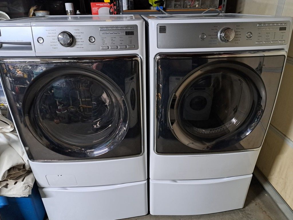 Kenmore Elite Washer and Gas Dryer with Pedestals, Both Work Great!