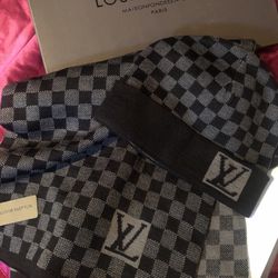 LOUIS VUITTON MENS SCARF & HAT SET NEW IN BOX