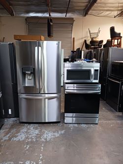 Refrigerator lg French door- stove Electric and microwave in stainless steel Combo Delevery