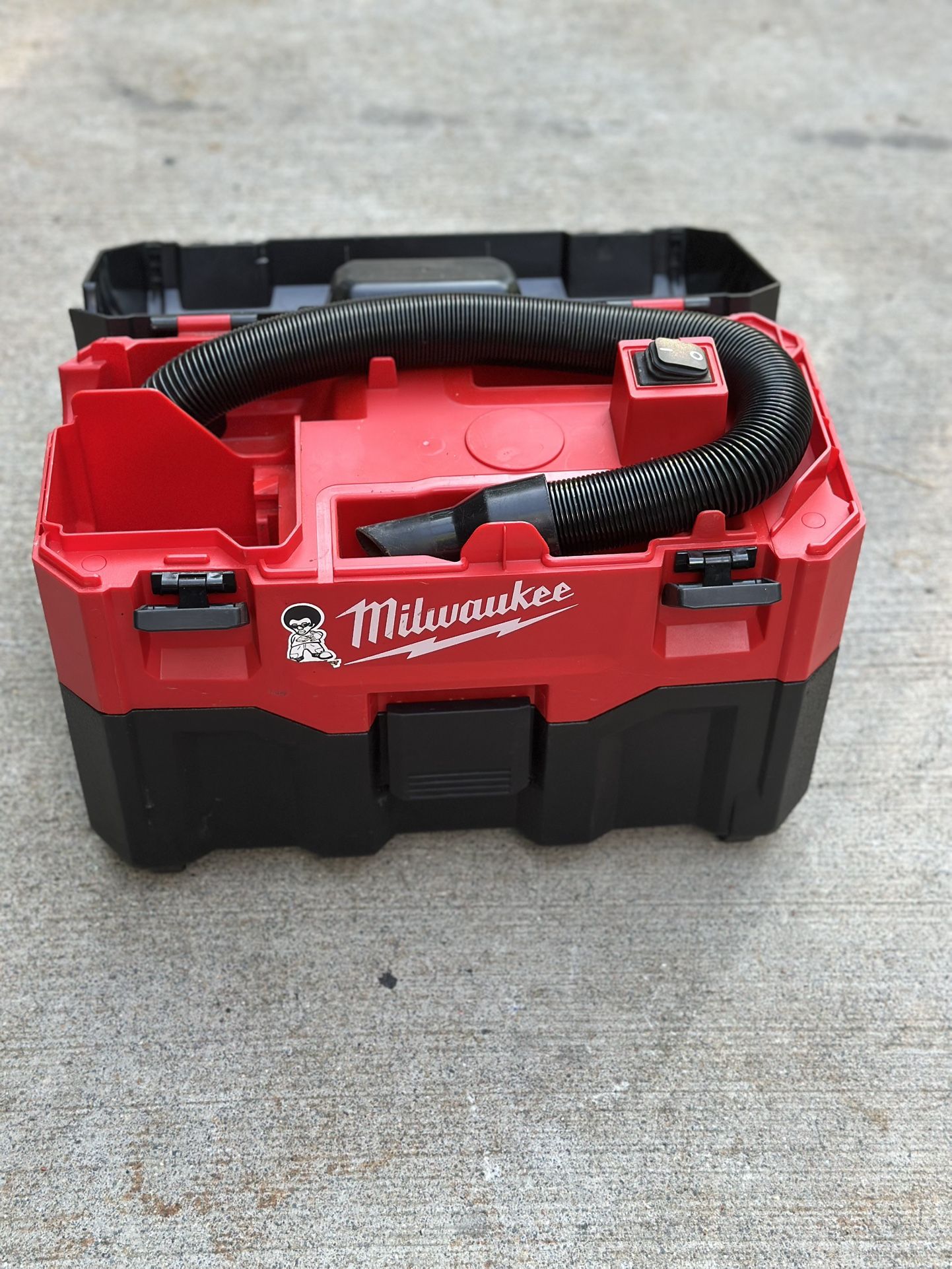 Milwaukee M18 Wet/Dry Vacuum,just The Tool