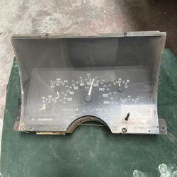 1998 Chevrolet Silverado Pickup Cluster 