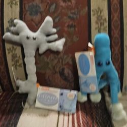 GIANT MICROBS PENICILLIN  & A BRAIN CELL STUFFED  PLUSHIES CLASS MEDICAL 