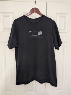Oakley Center Logo Tee