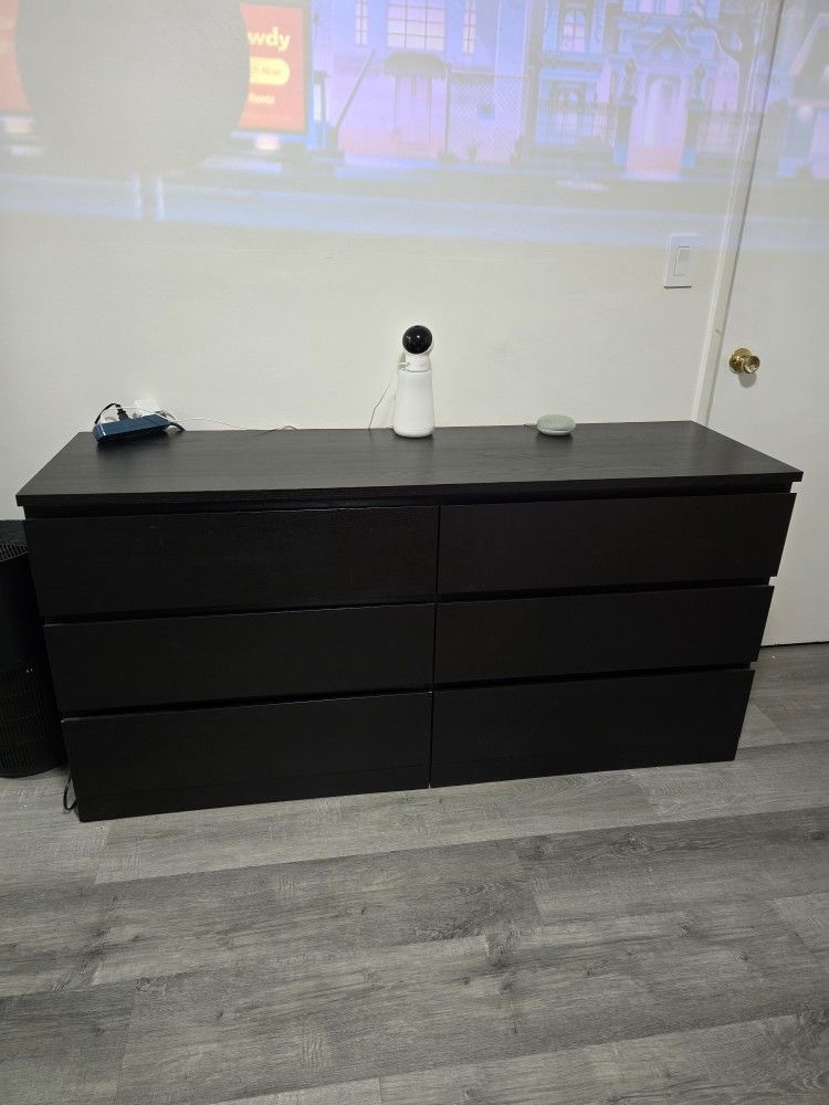 6 Drawer MALM  Dresser 