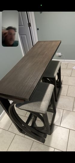 Dinning Table