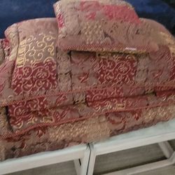 King or Cal King Comforter