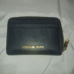 Michael Kors black zipper wallet