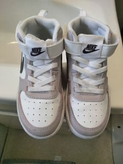 Nike Kids Mid-Top Sneakers for girls size 9c