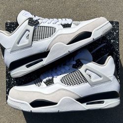 Jordan 4 Retro Military Black 