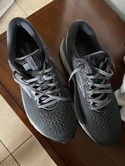 Brooks Ghost 11 size 9.5